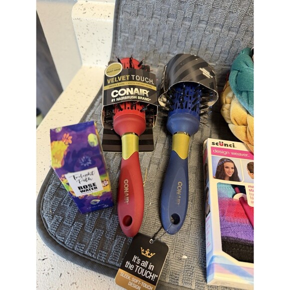 Hair Accessories. 15 Pieces Great for Stocking Stuffers - Picture 5 of 5